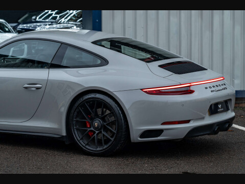 Porsche 911 3.0 911 Carrera 4 GTS Semi-Auto 4WD 2dr 25