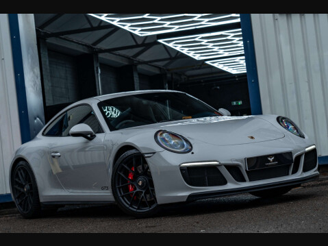 Porsche 911 3.0 911 Carrera 4 GTS Semi-Auto 4WD 2dr 30