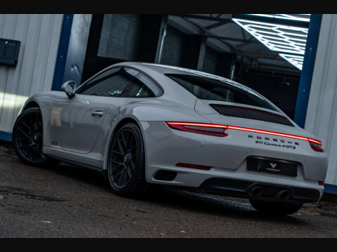 Porsche 911 3.0 911 Carrera 4 GTS Semi-Auto 4WD 2dr 31