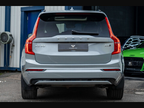 Volvo XC90 2.0 XC90 + B5 MHEV AWD Auto 4WD 5dr 29