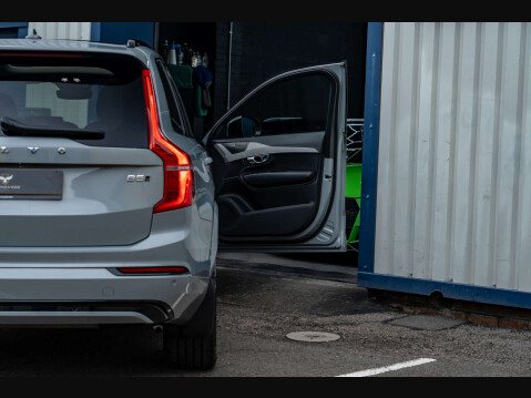 Volvo XC90 2.0 XC90 + B5 MHEV AWD Auto 4WD 5dr 8