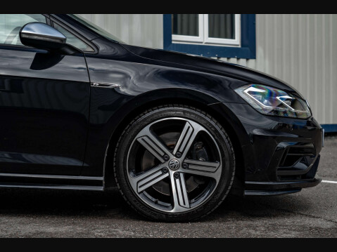 Volkswagen Golf 2.0 Golf R TSi 4Motion Semi-Auto 4WD 5dr 6
