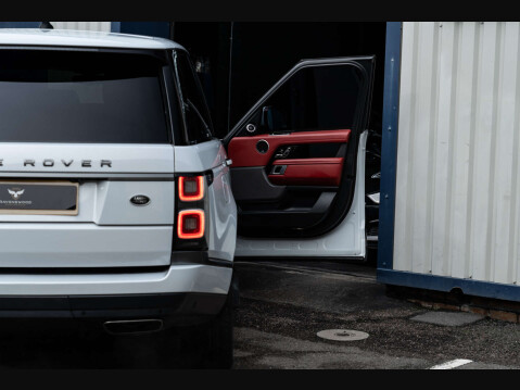 Land Rover Range Rover 3.0 Range Rover Vogue SE SDV6 Auto 4WD 5dr 8