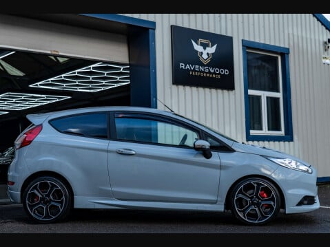 Ford Fiesta 1.6 Fiesta ST200 3dr 3