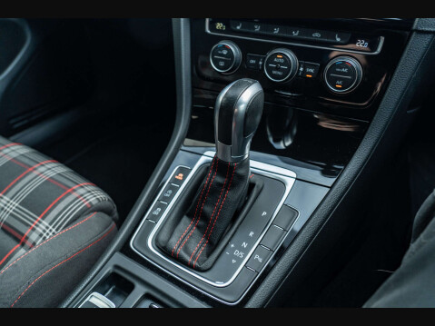 Volkswagen Golf 2.0 Golf GTi Performance TSi Semi-Auto 3dr 19