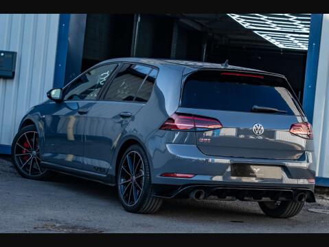 Volkswagen Golf 2.0 Golf GTi TCR Semi-Auto 5dr 31