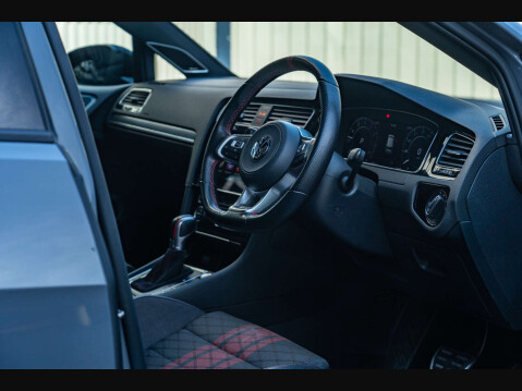 Volkswagen Golf 2.0 Golf GTi TCR Semi-Auto 5dr 11