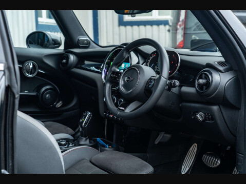 Mini Hatch 2.0 John Cooper Works Auto 3dr 11