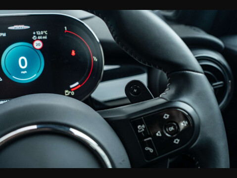 Mini Hatch 2.0 John Cooper Works Auto 3dr 12