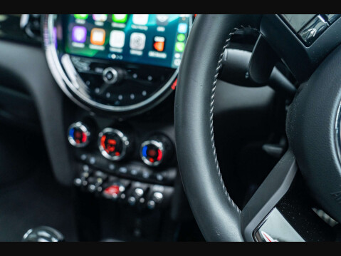 Mini Hatch 2.0 John Cooper Works Auto 3dr 13