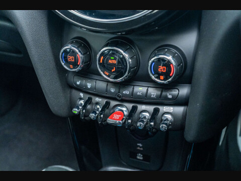 Mini Hatch 2.0 John Cooper Works Auto 3dr 16
