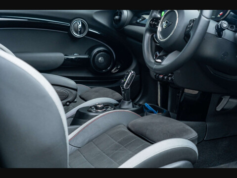 Mini Hatch 2.0 John Cooper Works Auto 3dr 17