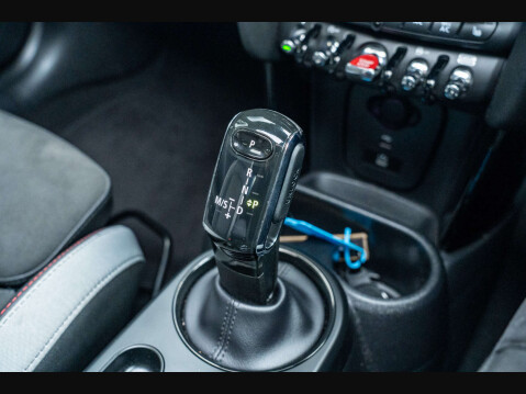 Mini Hatch 2.0 John Cooper Works Auto 3dr 18
