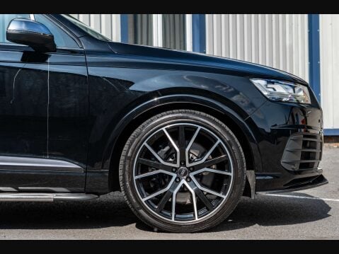 Audi SQ7 4.0 TDI V8 SUV 5dr Diesel Tiptronic quattro Euro 6 (s/s) (435 ps) 6
