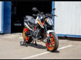KTM 890 Duke 0.9 890 Duke R 3