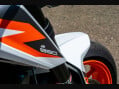 KTM 890 Duke 0.9 890 Duke R 11