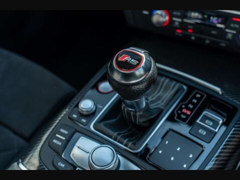 Audi RS6 4.0 TFSI V8 Performance Estate 5dr Petrol Tiptronic quattro Euro 6 (s/s) (6 18