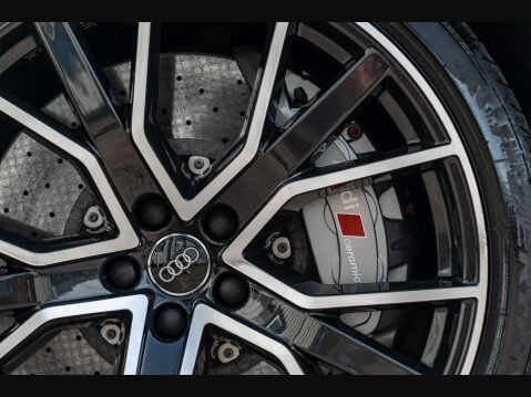 Audi RS6 4.0 TFSI V8 Performance Estate 5dr Petrol Tiptronic quattro Euro 6 (s/s) (6 23