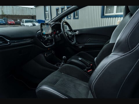 Ford Fiesta 1.5 Fiesta ST-3 T 3dr 9
