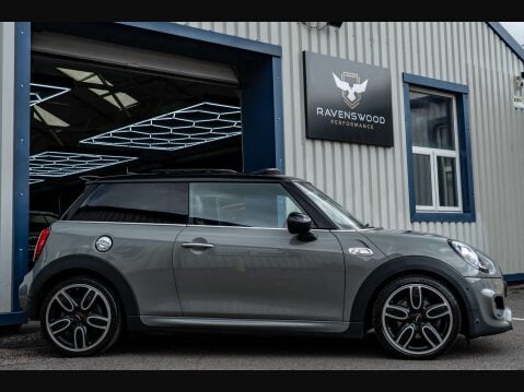Mini Hatch 2.0 Cooper S Sport Auto 3dr 3