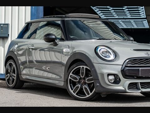 Mini Hatch 2.0 Cooper S Sport Auto 3dr 7