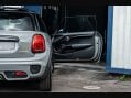 Mini Hatch 2.0 Cooper S Sport Auto 3dr 8