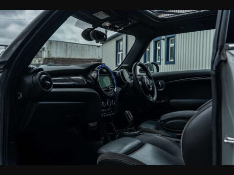Mini Hatch 2.0 Cooper S Sport Auto 3dr 9