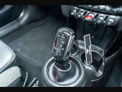 Mini Hatch 2.0 Cooper S Sport Auto 3dr 18