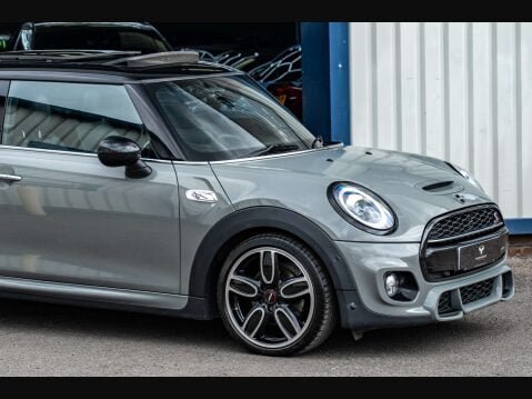 Mini Hatch 2.0 Cooper S Sport Auto 3dr 23