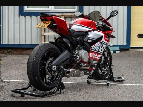 Ducati 899 Panigale 0.9 899 Panigale 6