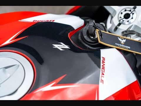 Ducati 899 Panigale 0.9 899 Panigale 24