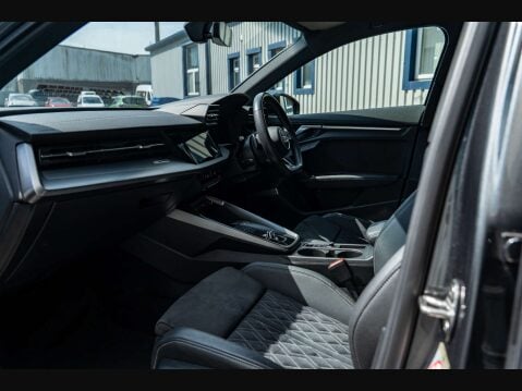 Audi A3 2.0 A3 Sportback 35 TDI S Line Edition 1 Semi-Auto 5dr 9