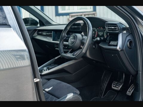 Audi A3 2.0 A3 Sportback 35 TDI S Line Edition 1 Semi-Auto 5dr 11