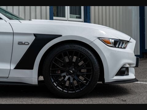 Ford Mustang 5.0 Mustang GT 2dr 6