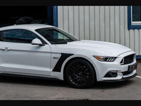 Ford Mustang 5.0 Mustang GT 2dr 24