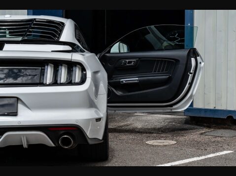 Ford Mustang 5.0 Mustang GT 2dr 8