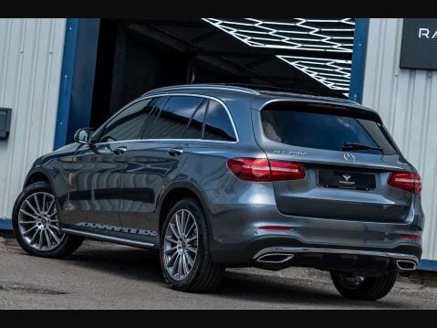 Mercedes-Benz GLC 2.1 GLC 250 D 4Matic AMG Line Premium+ Auto 4WD 5dr 31
