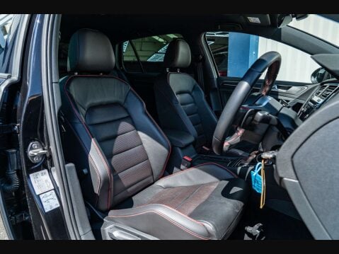 Volkswagen Golf 2.0 Golf GTi TSi Semi-Auto 5dr 10