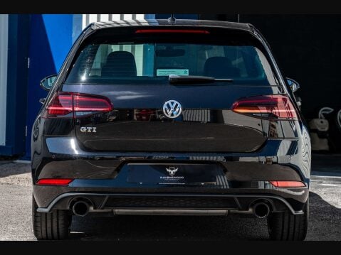 Volkswagen Golf 2.0 Golf GTi TSi Semi-Auto 5dr 26