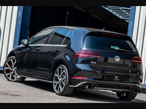 Volkswagen Golf 2.0 Golf GTi TSi Semi-Auto 5dr 28