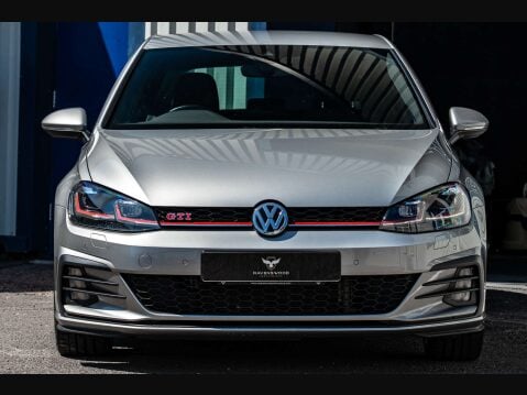 Volkswagen Golf 2.0 Golf GTi Performance TSi Semi-Auto 5dr 27