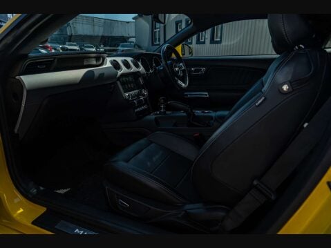 Ford Mustang 5.0 Mustang GT 2dr 9