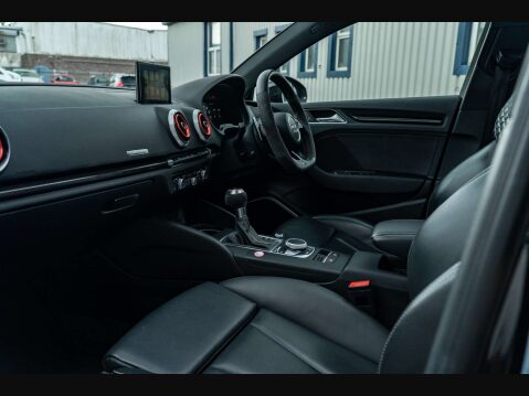 Audi RS3 2.5 TFSI GPF Audi Sport Edition Saloon 4dr Petrol S Tronic quattro Euro 6 ( 9