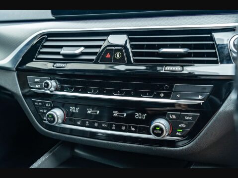 BMW 5 Series 2.0 520d xDrive M Sport MHEV Auto 4WD 4dr 16