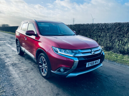 Mitsubishi Outlander DI-D 4