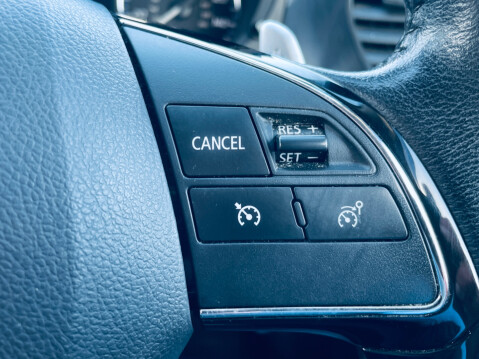 Mitsubishi Outlander DI-D 4 23