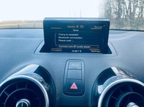 Audi A1 TDI BLACK EDITION 20