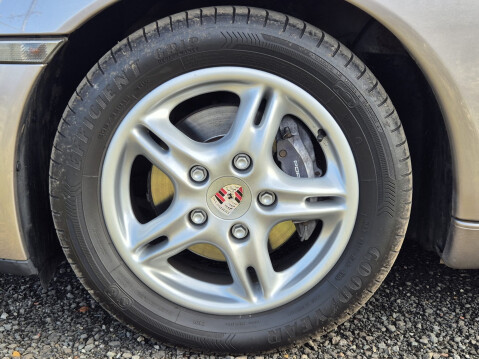 Porsche Boxster SPYDER 21