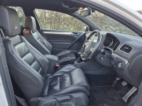 Volkswagen Golf R 10