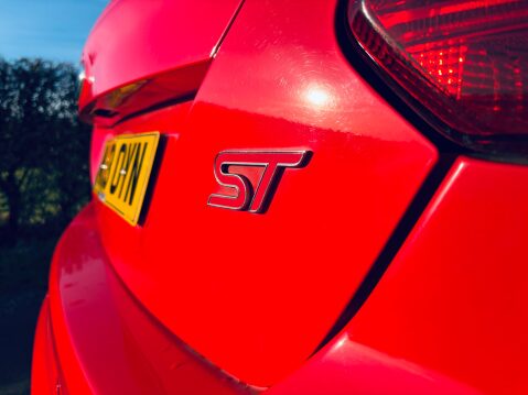 Ford Focus ST-3 8